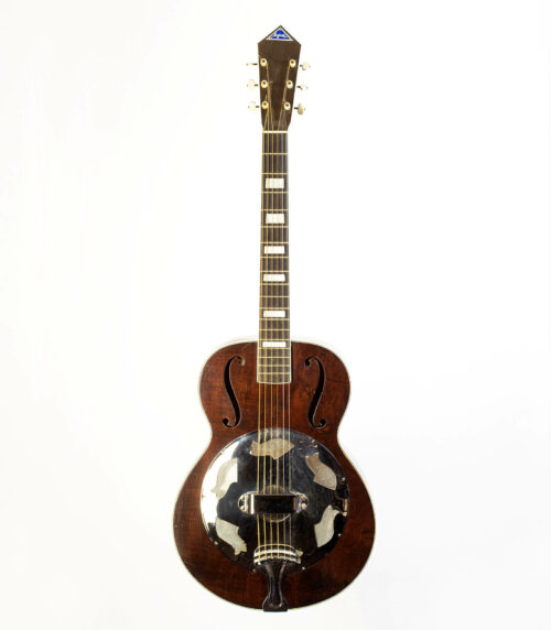 MajesticResonatorVorne